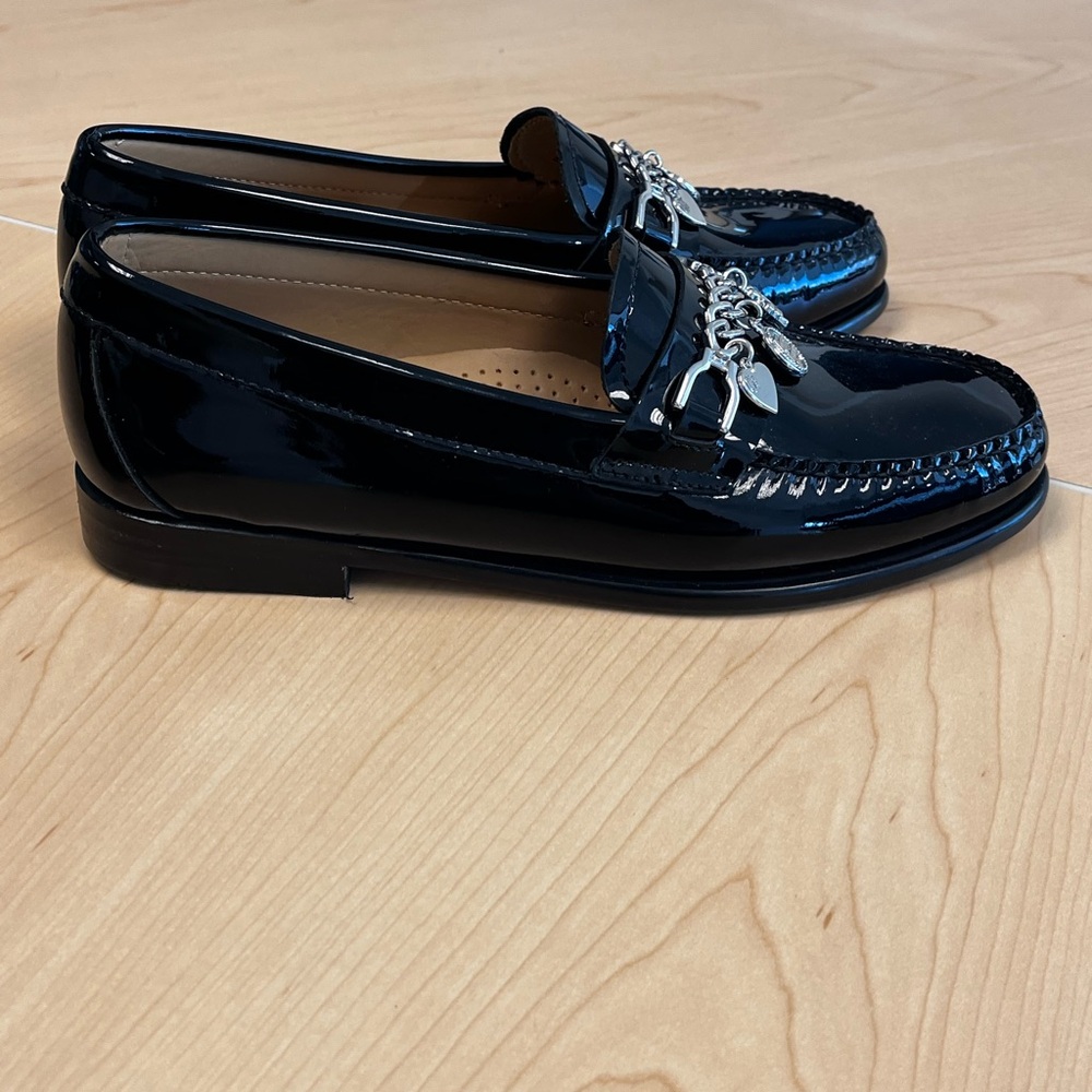 Bass Weejun Black Patent Leather Loafers with Chain Detail